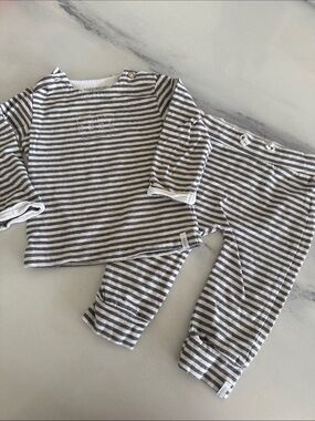 Noppies Gray & White Striped Kids Pajama Set